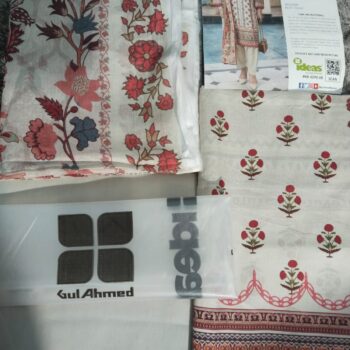 Gul Ahmed Printed Lawn 3 Piece Suit